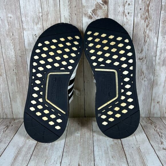 ADIDAS NMD r2‎ - Mens 6.5 - Picture 9 of 10